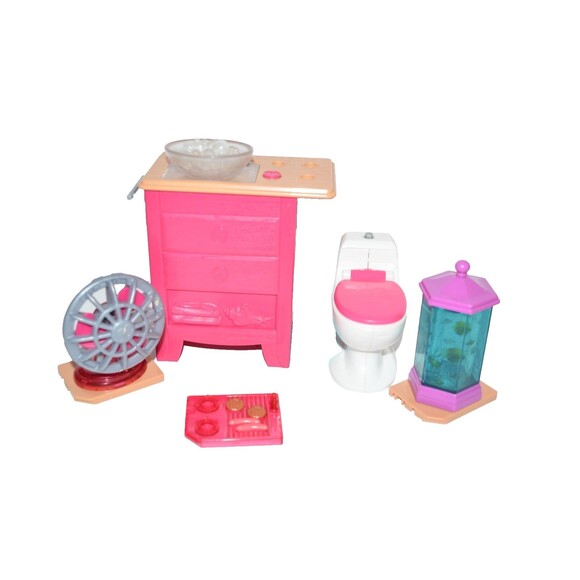 2015 Barbie Dream House Vanity Sink Fish Tank Fan BBQ lot - Picture 1 of 3
